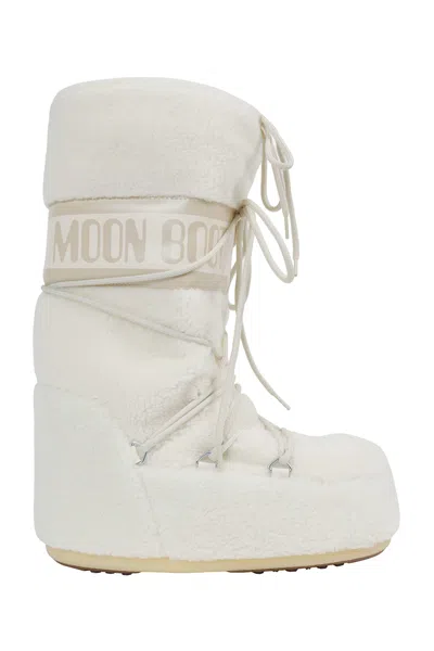 Moon Boot Icon Fleece Boots In White
