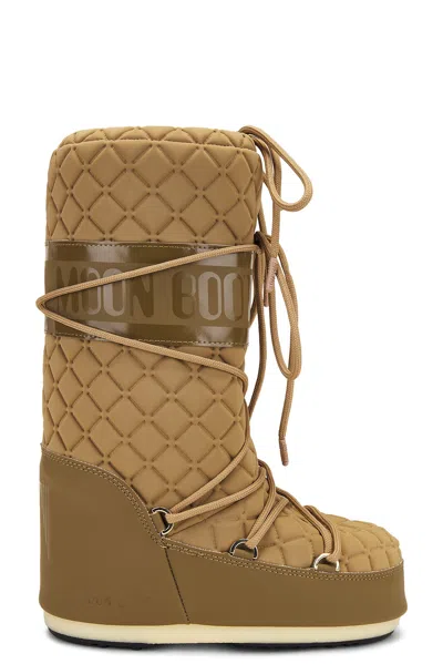 MOON BOOT ICON QUILT BOOT