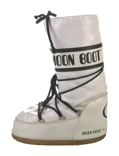 Pre-owned Moon Boot Leather Graphic Print Lace-up Boots In White