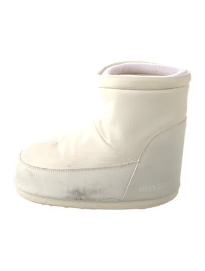 Pre-owned Moon Boot Leather Snow Boots In Neutrals