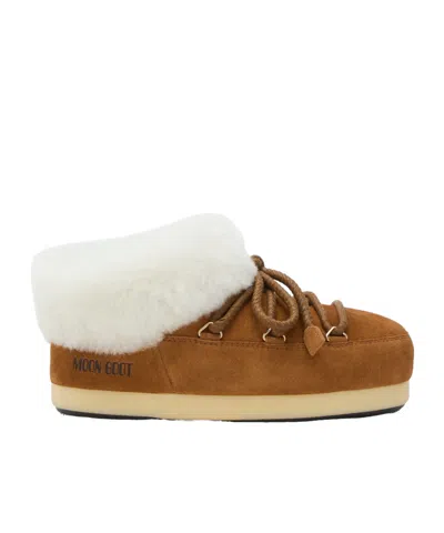 Moon Boot Logo Boots In Brown