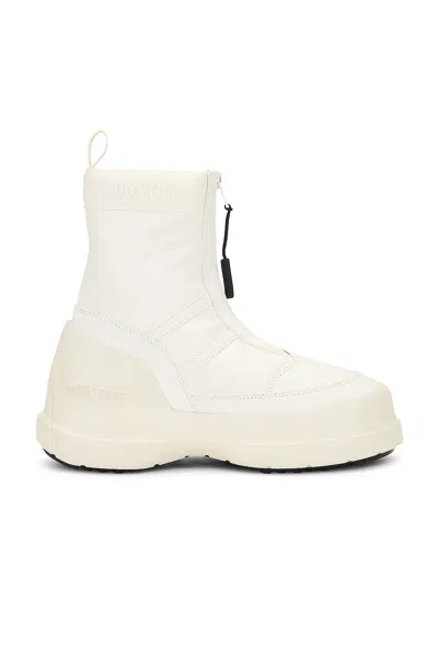 Moon Boot Luna Zip Boot In White