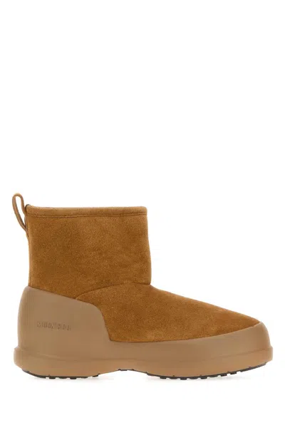 Moon Boot Mezzaluna Mid Ankle Suede Boots In Camel