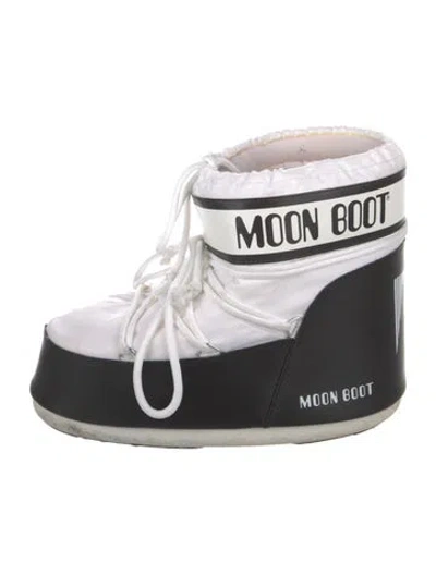 Pre-owned Moon Boot Nylon Colorblock Pattern Lace-up Boots In White