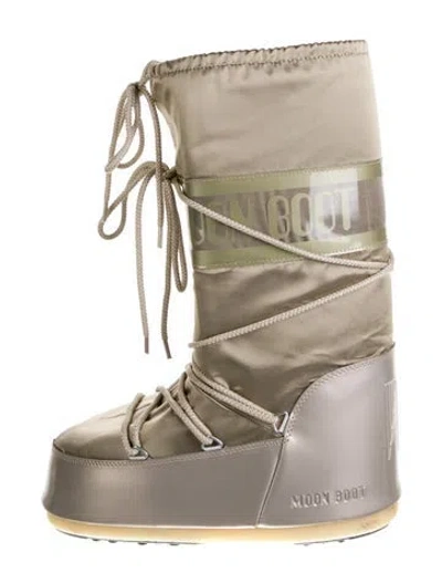 Pre-owned Moon Boot Nylon Graphic Print Lace-up Boots In Silver