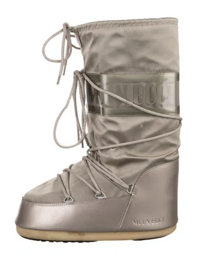 Pre-owned Moon Boot Nylon Snow Boots In Silver
