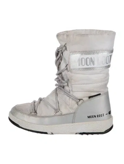 Pre-owned Moon Boot Nylon Snow Boots In White