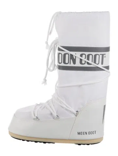 Pre-owned Moon Boot Nylon Snow Boots In White