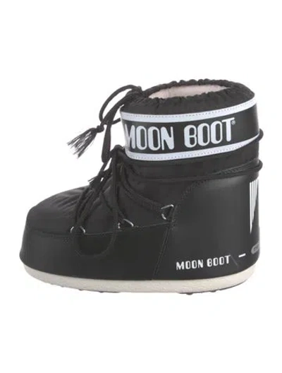 Pre-owned Moon Boot Snow Boots In Black