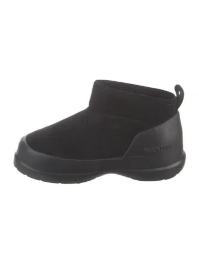 Pre-owned Moon Boot Suede Boots In Black