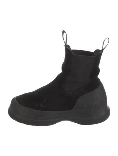 Pre-owned Moon Boot Suede Chelsea Boots In Black