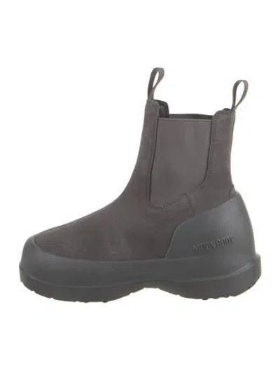 Pre-owned Moon Boot Suede Chelsea Boots In Gray