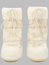 Moon Boot In White