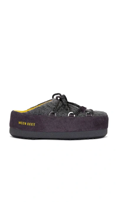 MOON BOOT X GUEST
