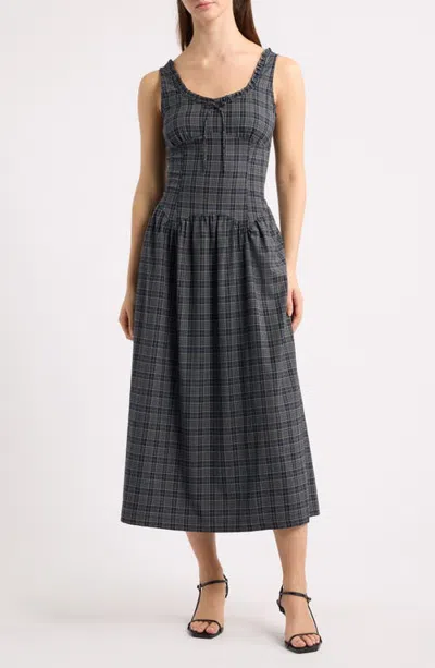 Moon River Drop Waist Sleeveless Midi Dress In Gray