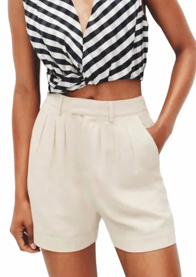 Moon River Keelee Linen Shorts In Natural In White