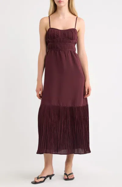 Moon River Pleated Sleeveless Maxi Dress In Burgundy