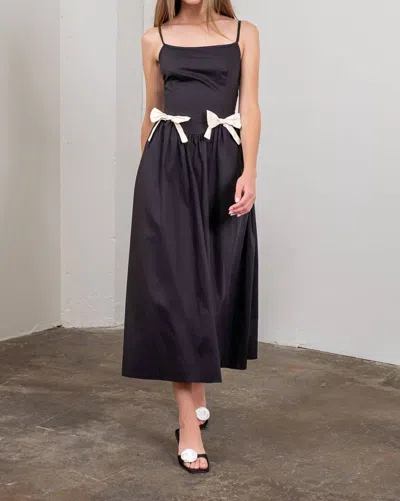 Moon River Ribbon Midi Dress In Vintage Black