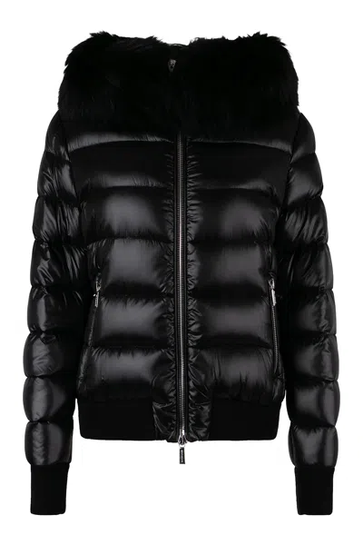 Moorer Barrel Hooded Short Down Jacket In Black