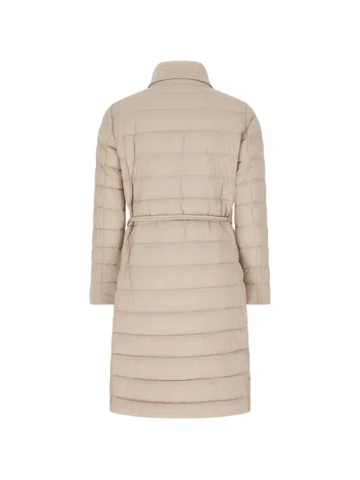 Moorer Belted Quilted Coat In Neutral