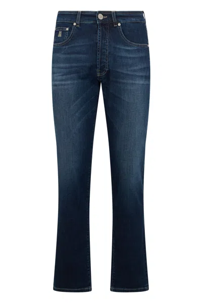 Moorer Bootcut Dark Blue Jeans.