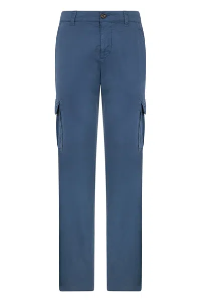 Moorer Cargo Pants In Shades Of Blue, Casual And Versatile.