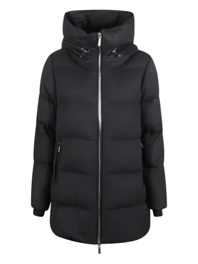 Moorer Carinzia Hooded Coat In Black