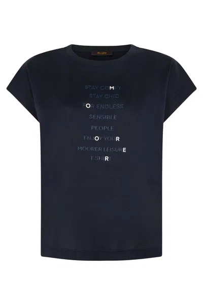 Moorer Dark Blue Minimalist Cotton Versatile T-shirt.