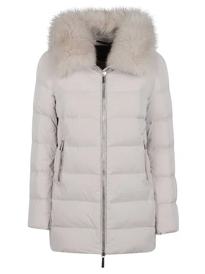 Moorer Knee-length Water-repellent Quilted Nylon Down Jacket With Fur Collar In Gold