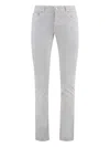 Moorer Elegant And Versatile White Slim Fit Jeans In White
