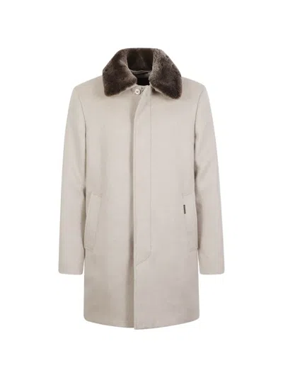 Moorer Fur-collar Concealed-fastening Coat In Neutrals