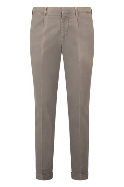 Moorer Gray Casual Pants In Soft Neutral Fabric.
