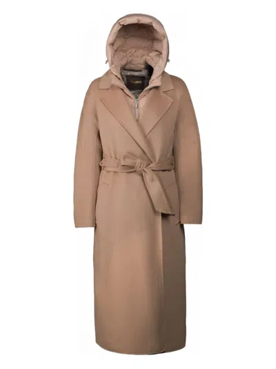 Moorer Hooded Belted Coat In Neutral