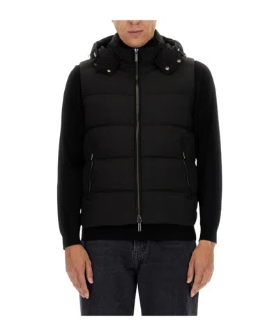 MOORER HOODED VEST