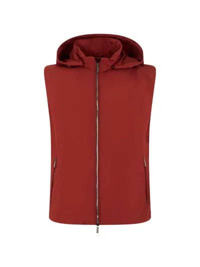 Moorer Hooded Zip-up Vest In Red