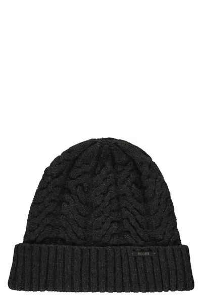 Moorer Knitted Hat In Black