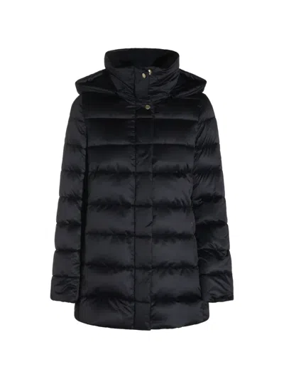 Moorer Quilted Hooded Coat In Black