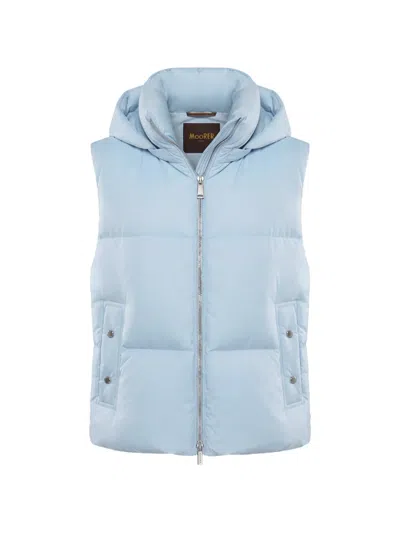 Moorer Quilted Hooded Gilet In 블루