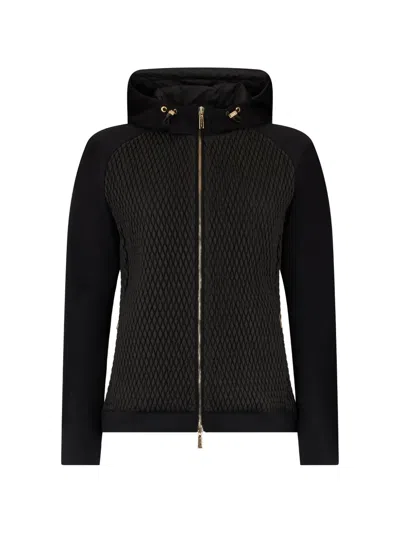 Moorer Quilted Hooded Jacket In Black