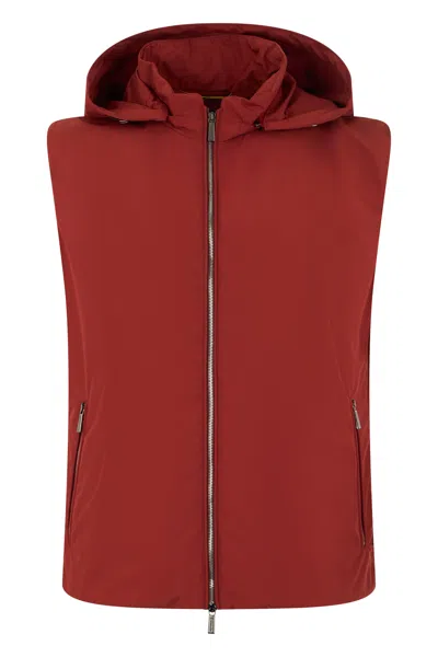 Moorer Red Hoodie Vest, Practicality And Style