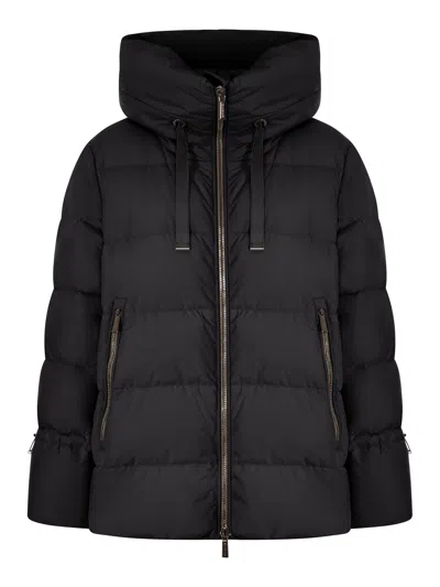 Moorer Short Quilted Nylon Down Jacket With Hood In Black