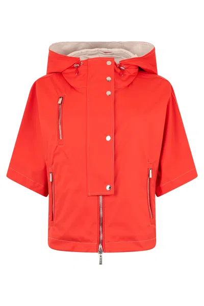 Moorer Short Red Jacket With Hood And Pockets.