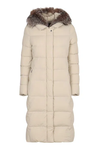 Moorer Zagara Long Hooded Down Jacket In Burgundy