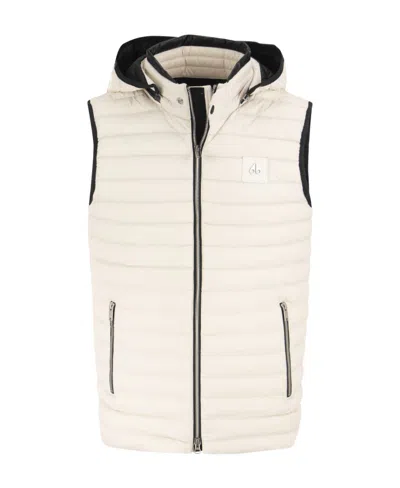 Moose Knuckles Detachable Hood Padded Gillet In White