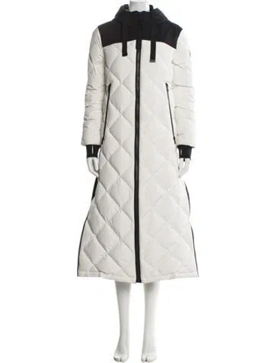 Pre-owned Moose Knuckles Down Coat In White