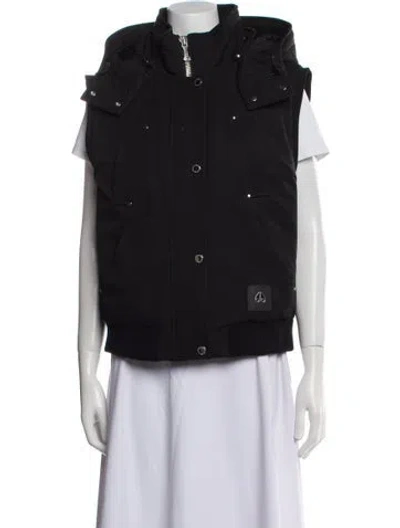 Pre-owned Moose Knuckles Down Jacket In Black