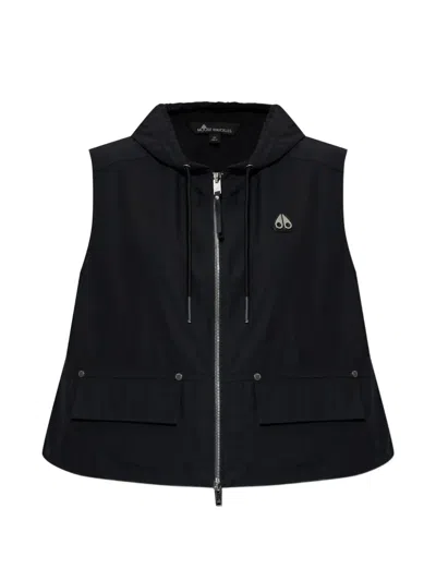 Moose Knuckles Elevate Hooded Zip-fastening Gilet In Black