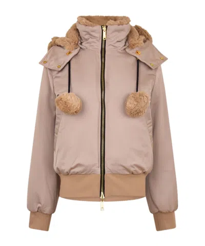 Moose Knuckles Hooded Casual Jacket In Neutral