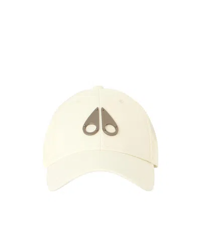 Moose Knuckles Logo Hat In Neutral
