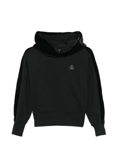 Moose Knuckles Logo-patch Hoodie In Black
